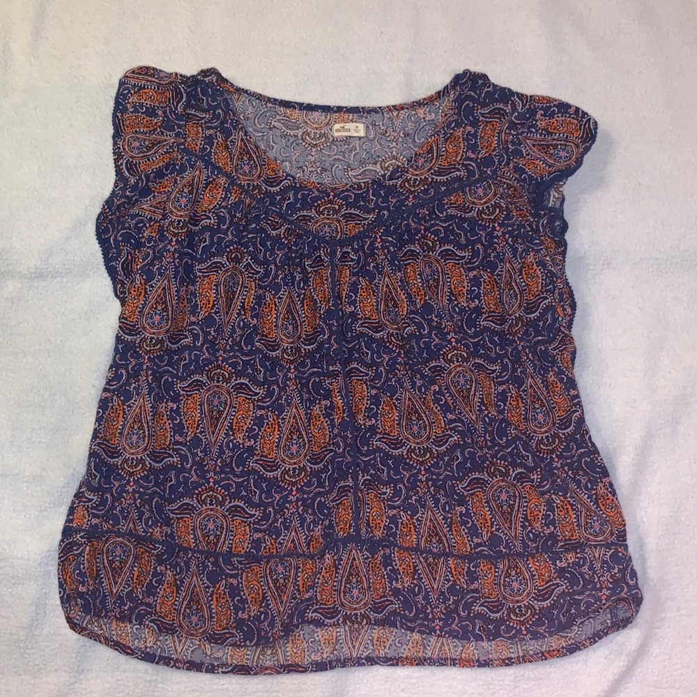 Hollister top